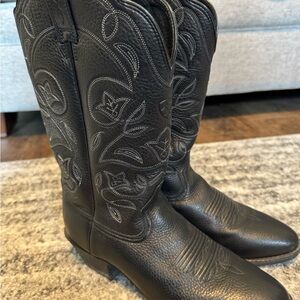 Ariat Heritage Western R-Toe Boots